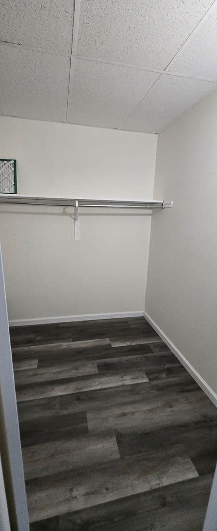Frackville Apartment: 300 W Frack St
