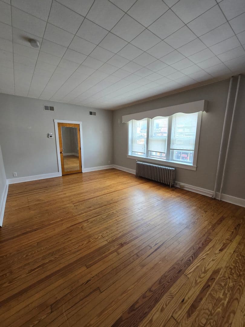 Hamburg Apartment: 320 State St A