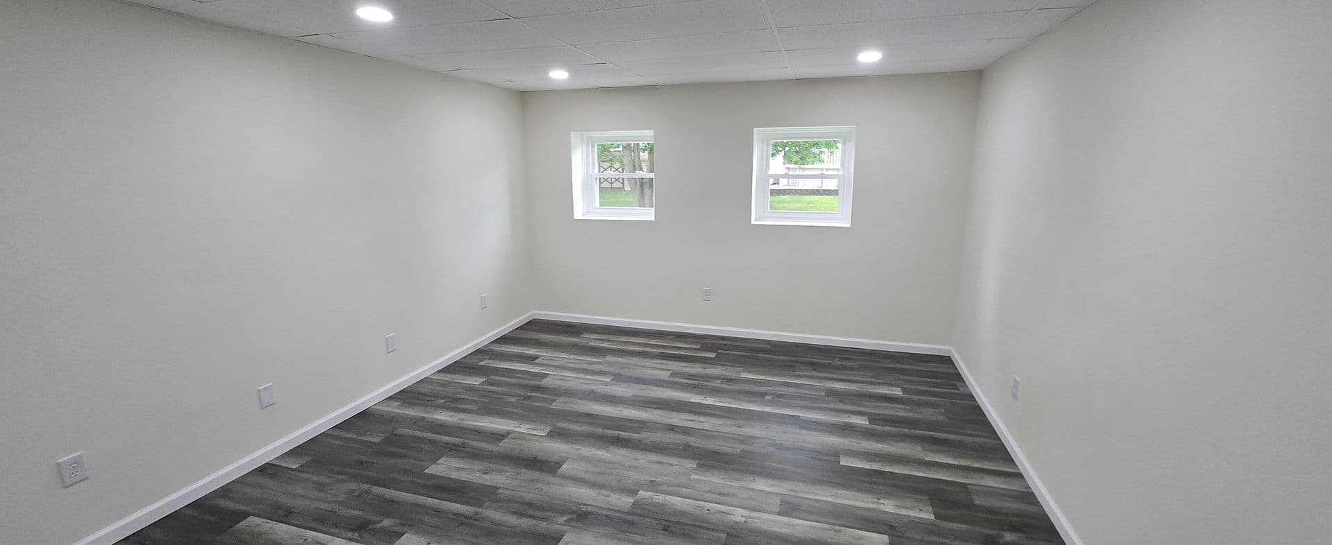 Frackville Apartment: 300 W Frack St