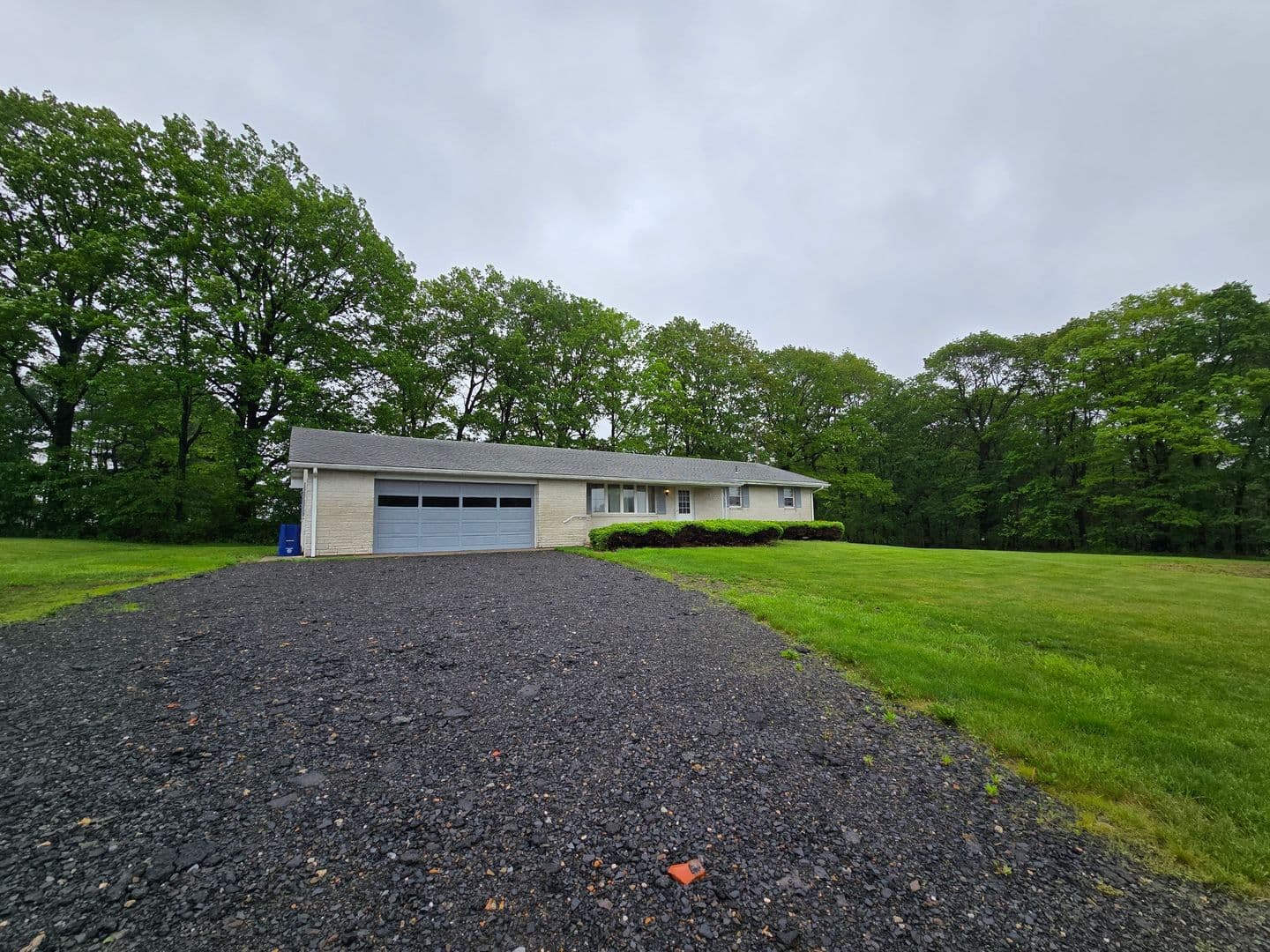 Schuylkill Haven House: 415 Schuylkill Mountain Road