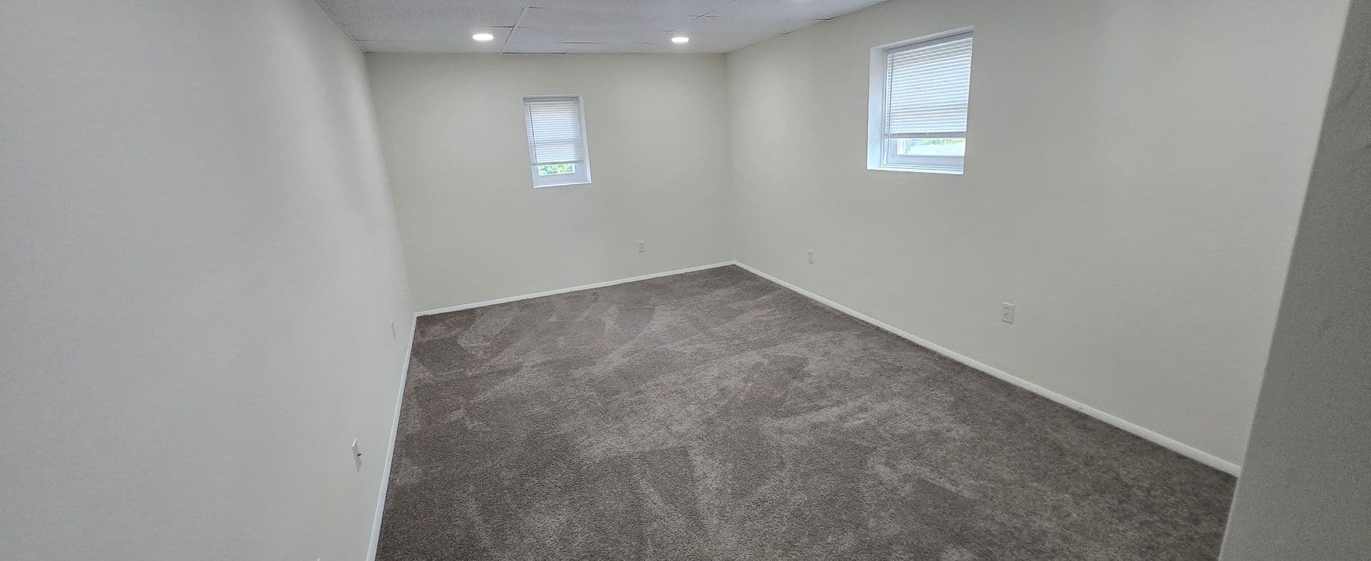 Frackville Apartment: 300 W Frack St
