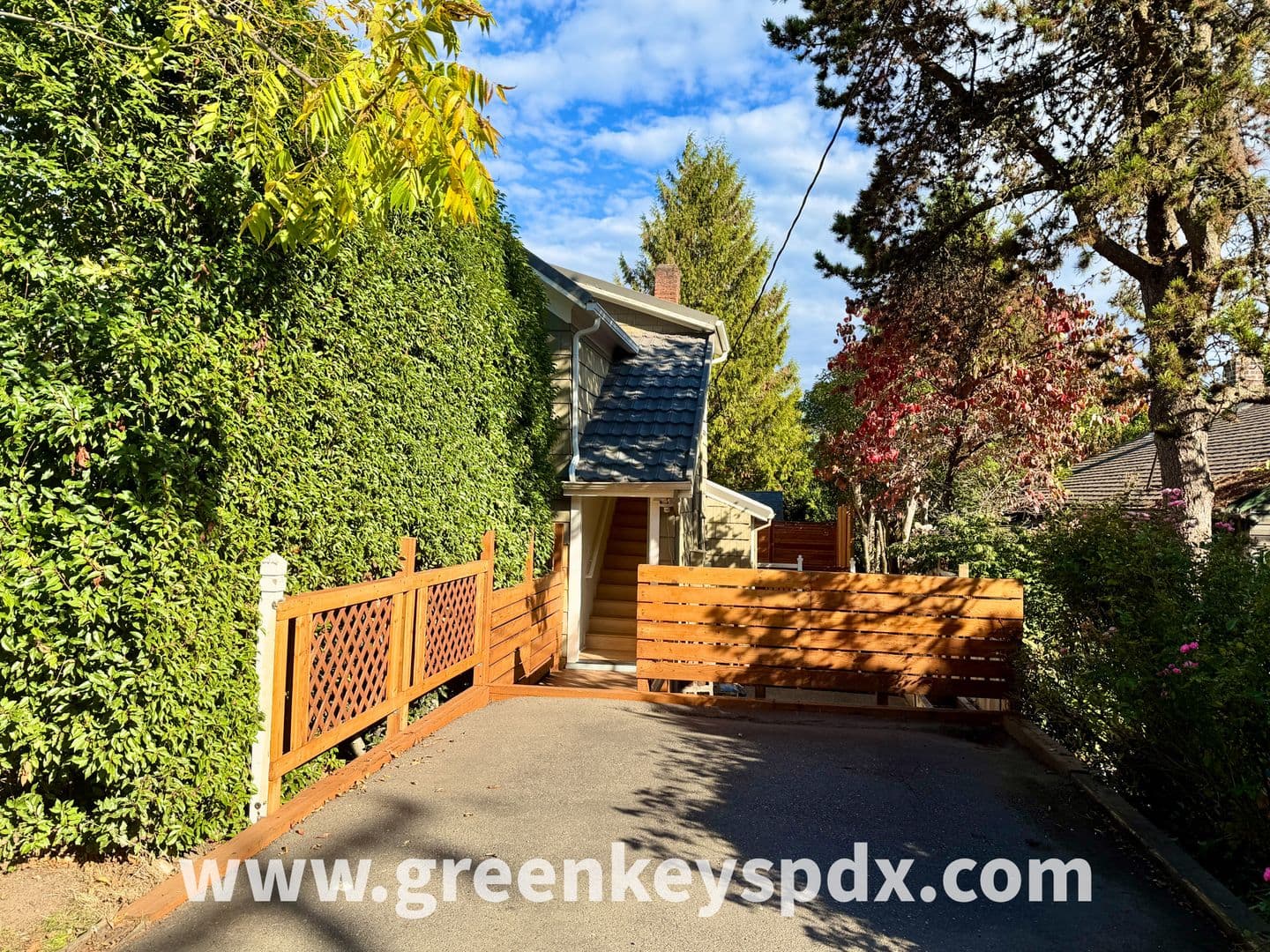 Portland Apartment: 1136 Southwest Gibbs Street