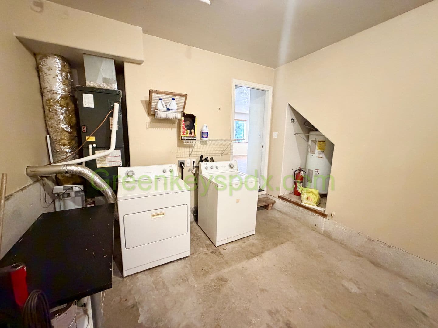 Troutdale House: 1032 Southwest Halsey Street
