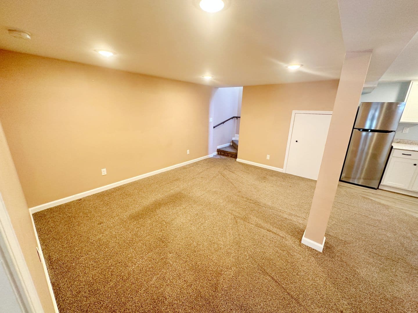 Portland Apartment: 2327 North Buffalo Street