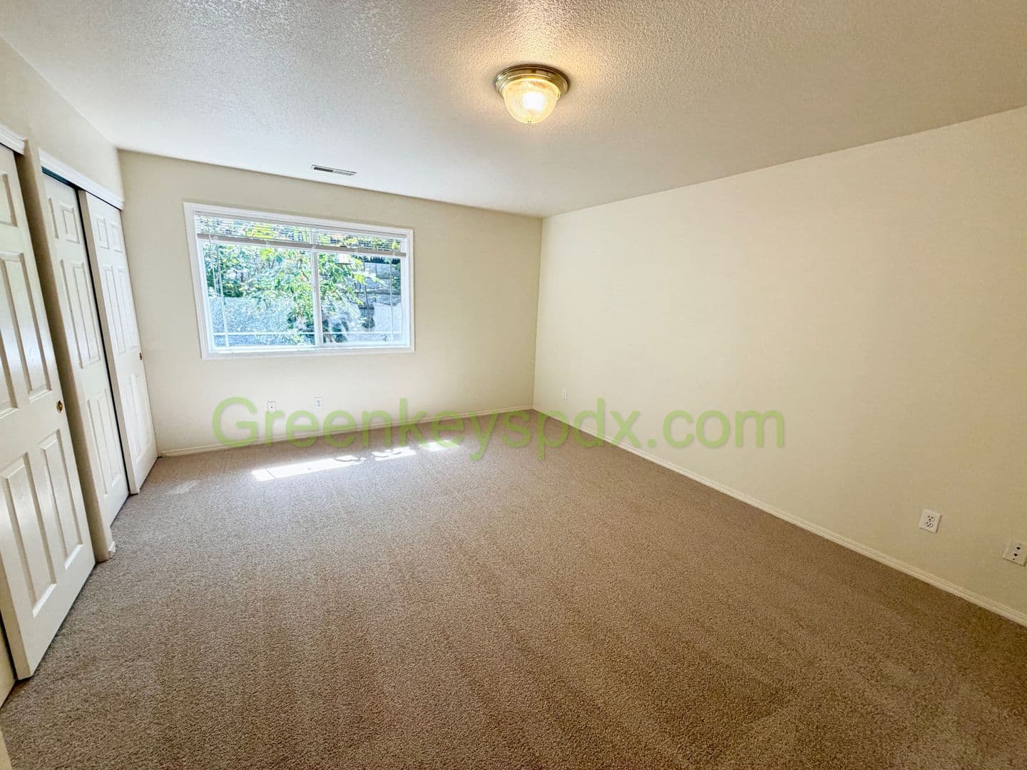 Troutdale House: 1032 Southwest Halsey Street