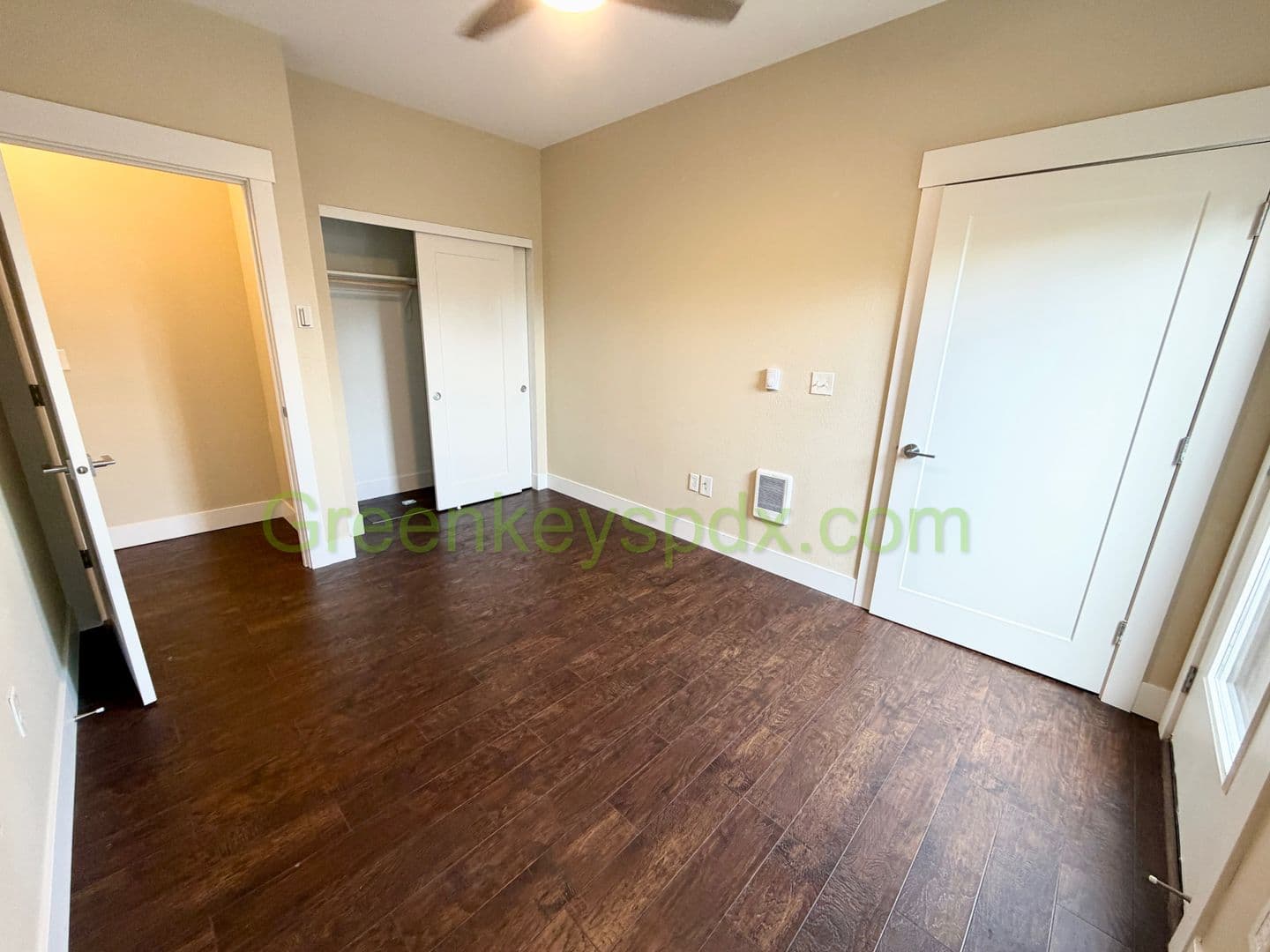 Portland Apartment: 2015 Northeast 47th Avenue