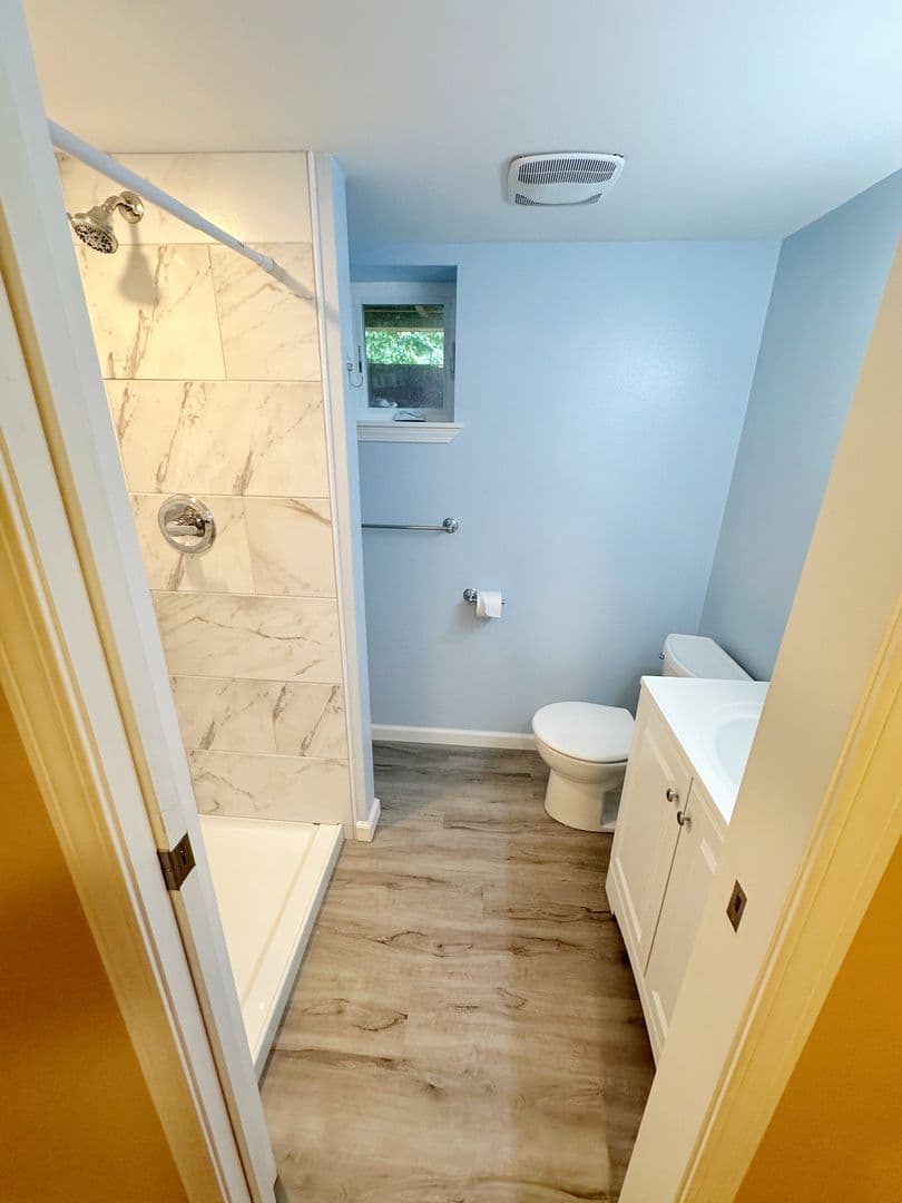 Portland Apartment: 2327 North Buffalo Street