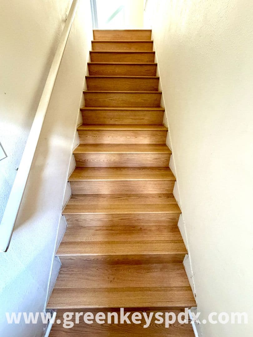 Portland Apartment: 1136 Southwest Gibbs Street
