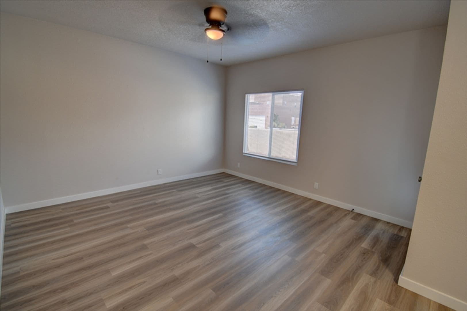 Albuquerque House: 510 Phoenix Ave NW