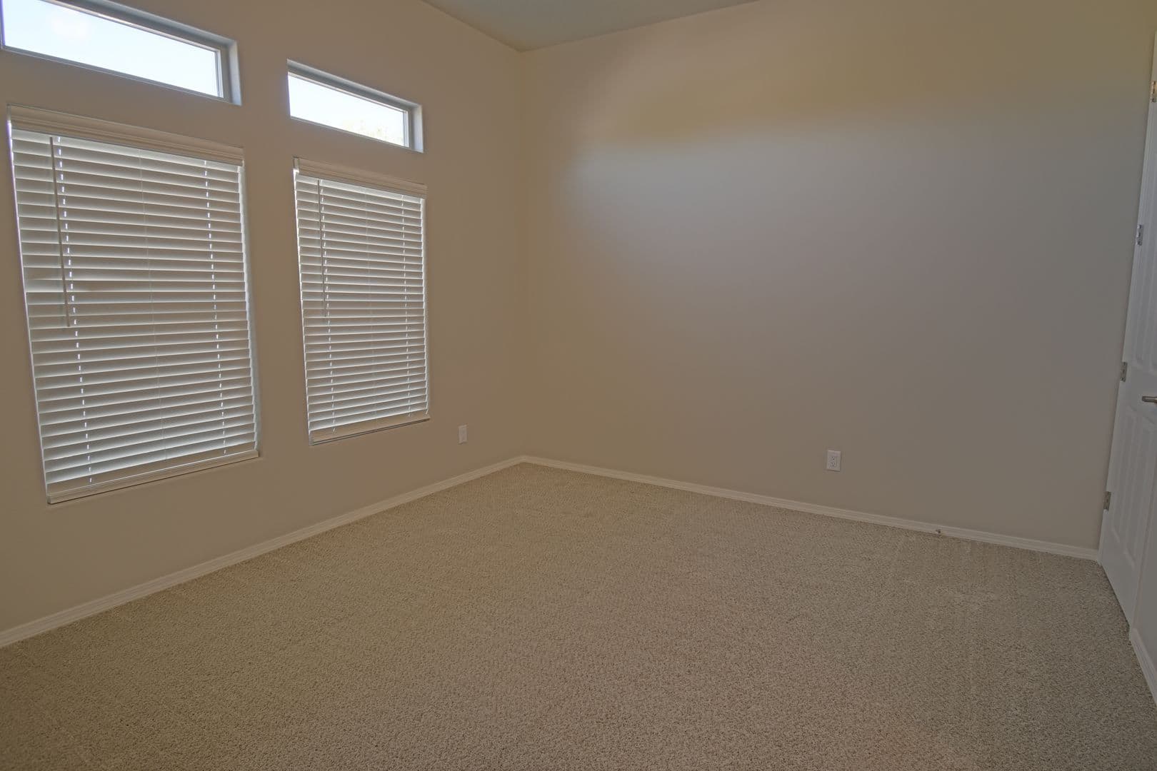 Rio Rancho House: 5413 East Village