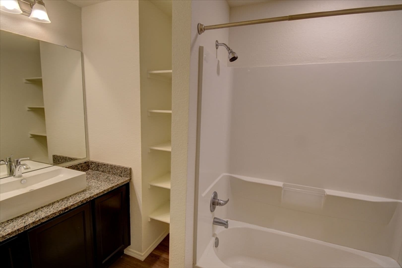 Albuquerque House: 201 San Clemente NW