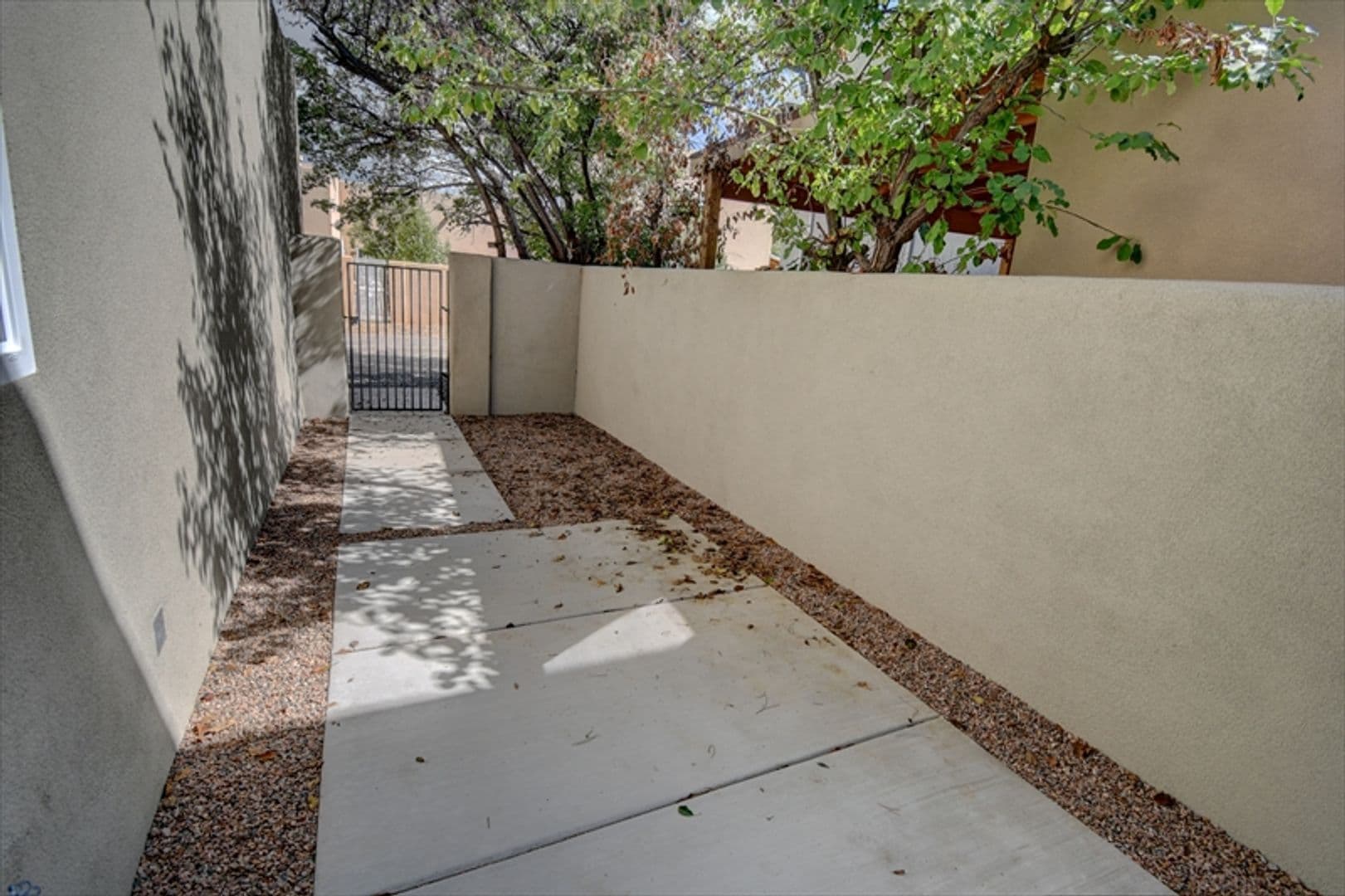 Albuquerque House: 510 Phoenix Ave NW