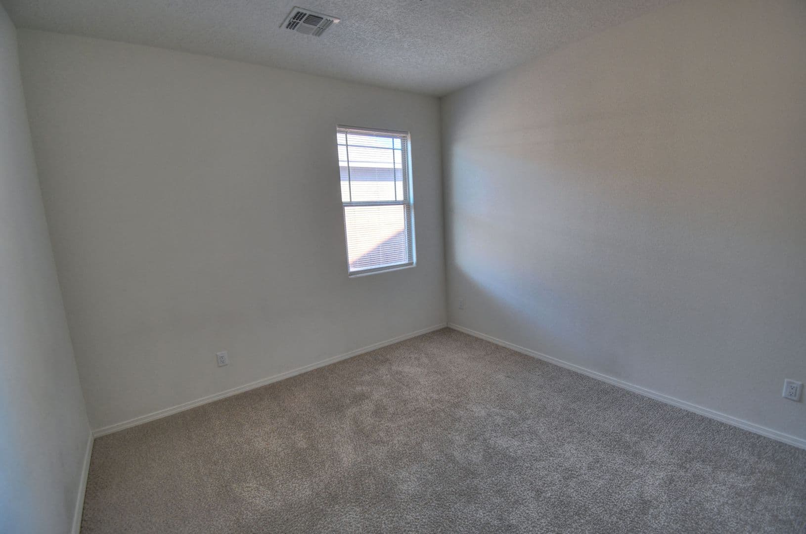 Rio Rancho House: 6244 Harrier Hawk