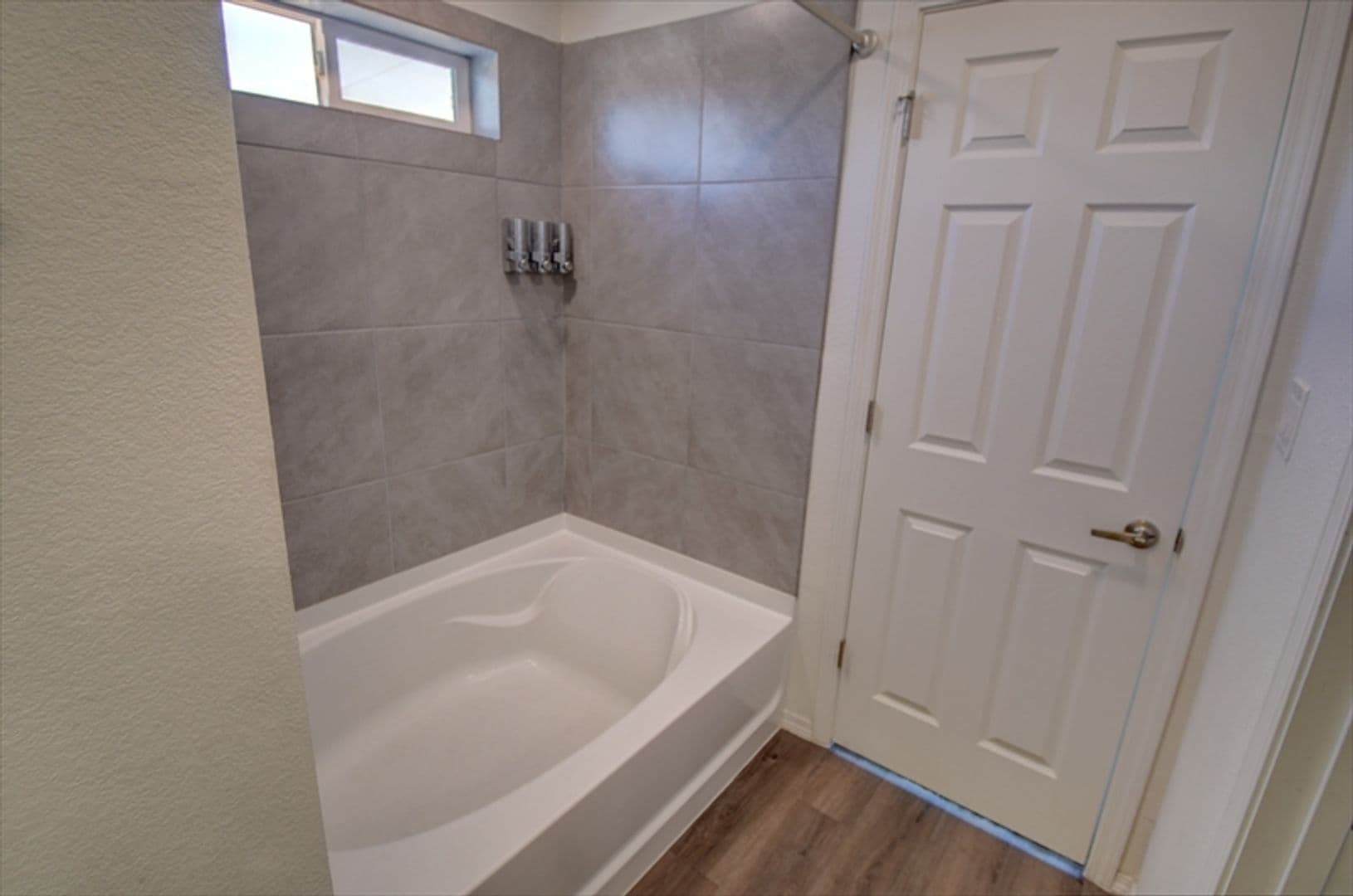 Albuquerque House: 201 San Clemente NW