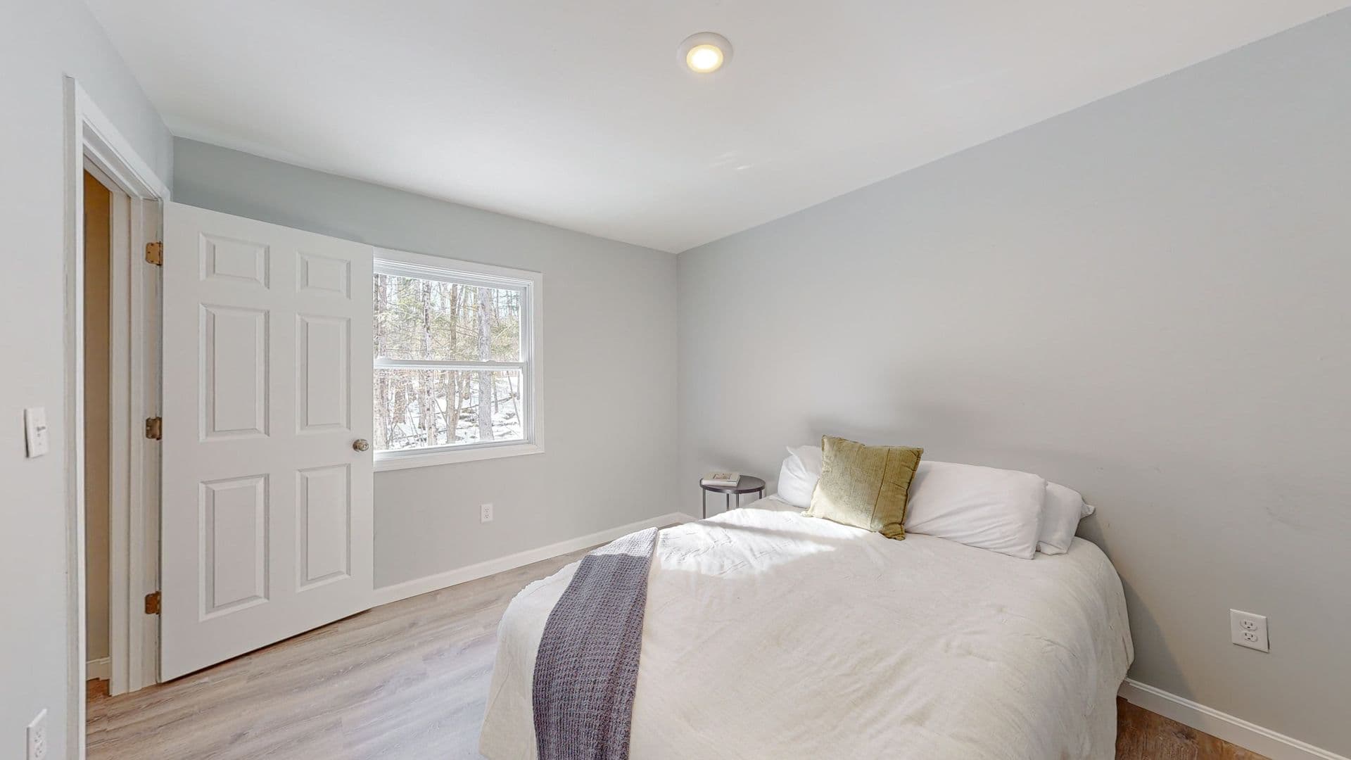 Springvale Apartment: 73 Barth Way