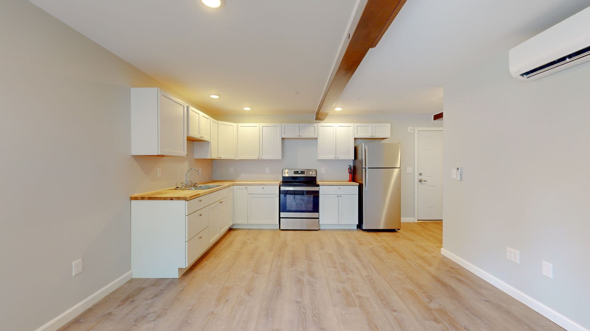 Springvale Apartment: 73 Barth Way