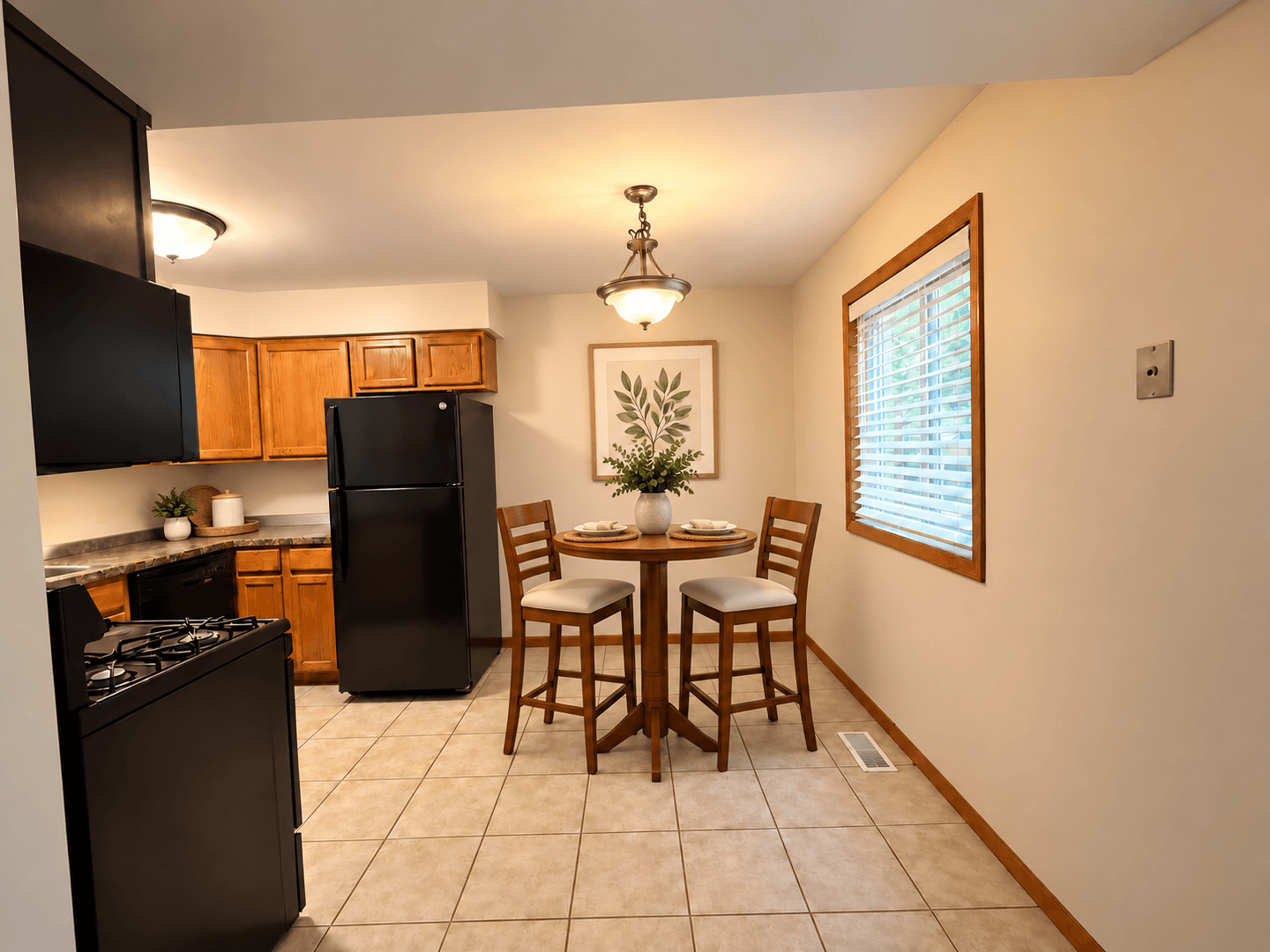 Grand Rapids Apartment: 1960 Burton St SE