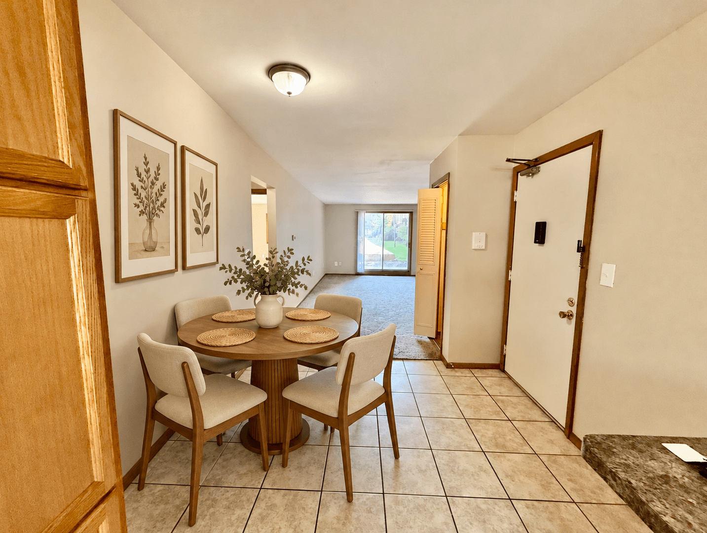Grand Rapids Apartment: 1960 Burton St SE