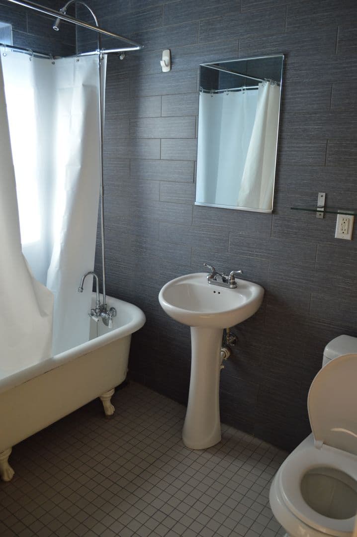 Minneapolis Apartment: 615 East 16th Street