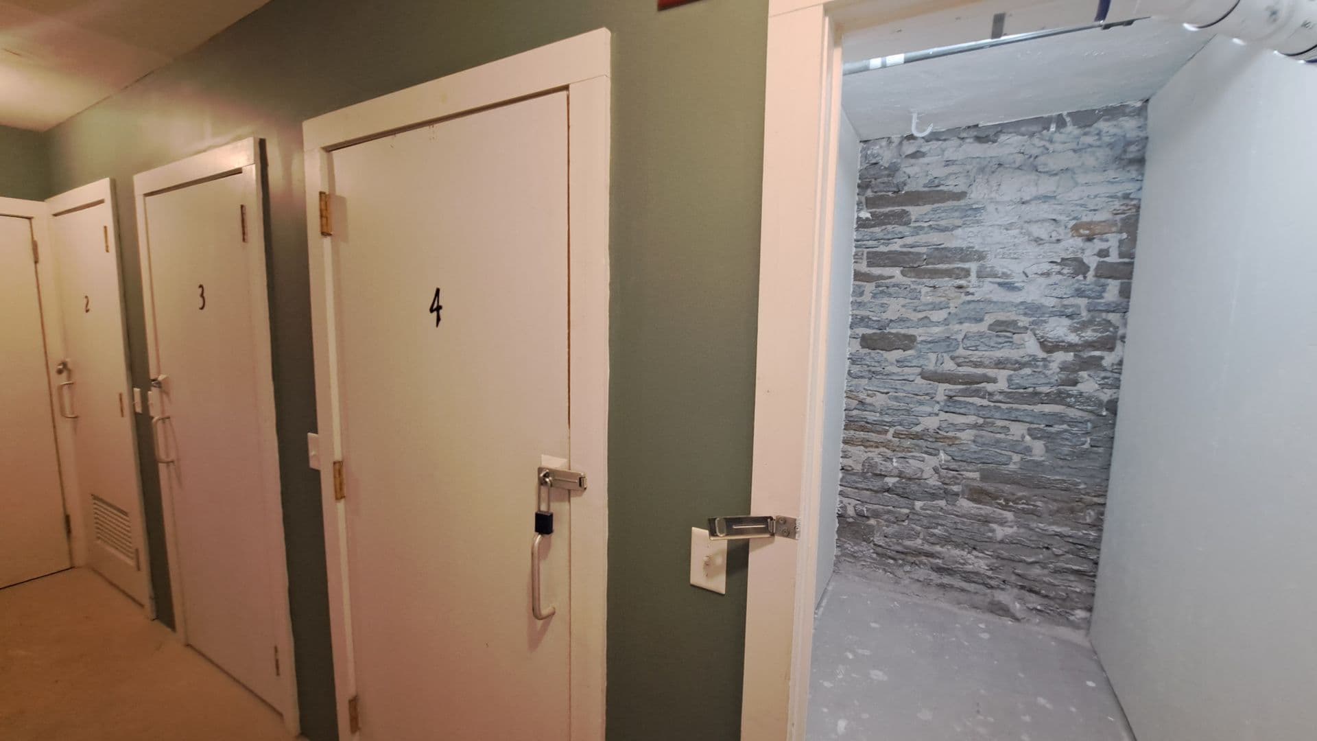 Minneapolis Apartment: 1025 Washington Ave S