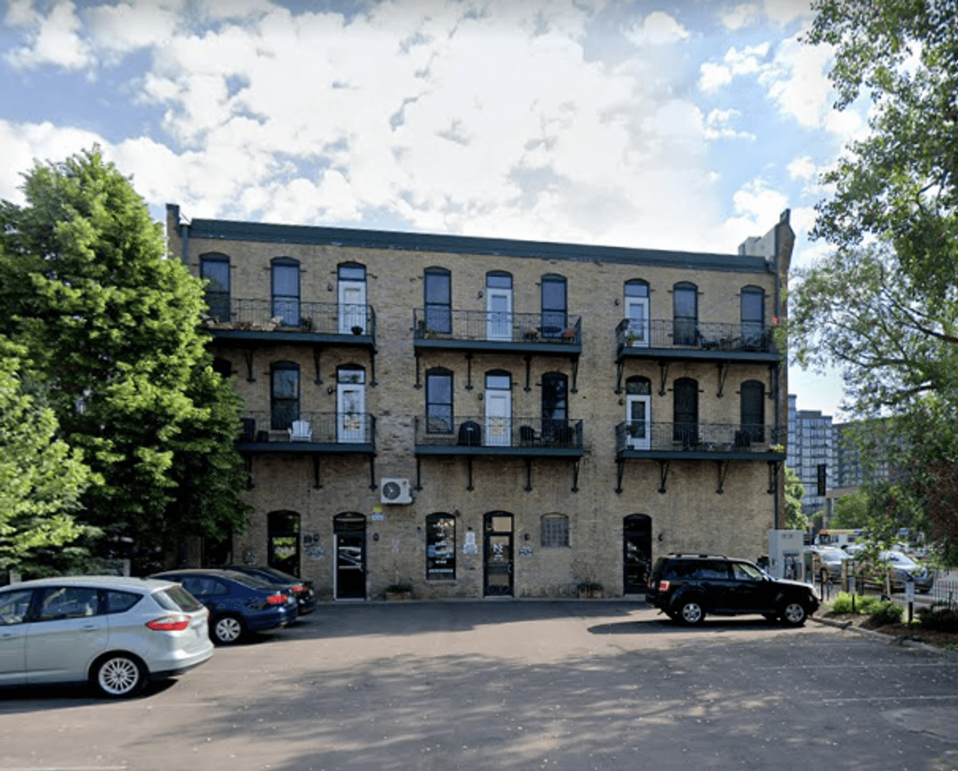 Minneapolis Apartment: 1025 Washington Ave S