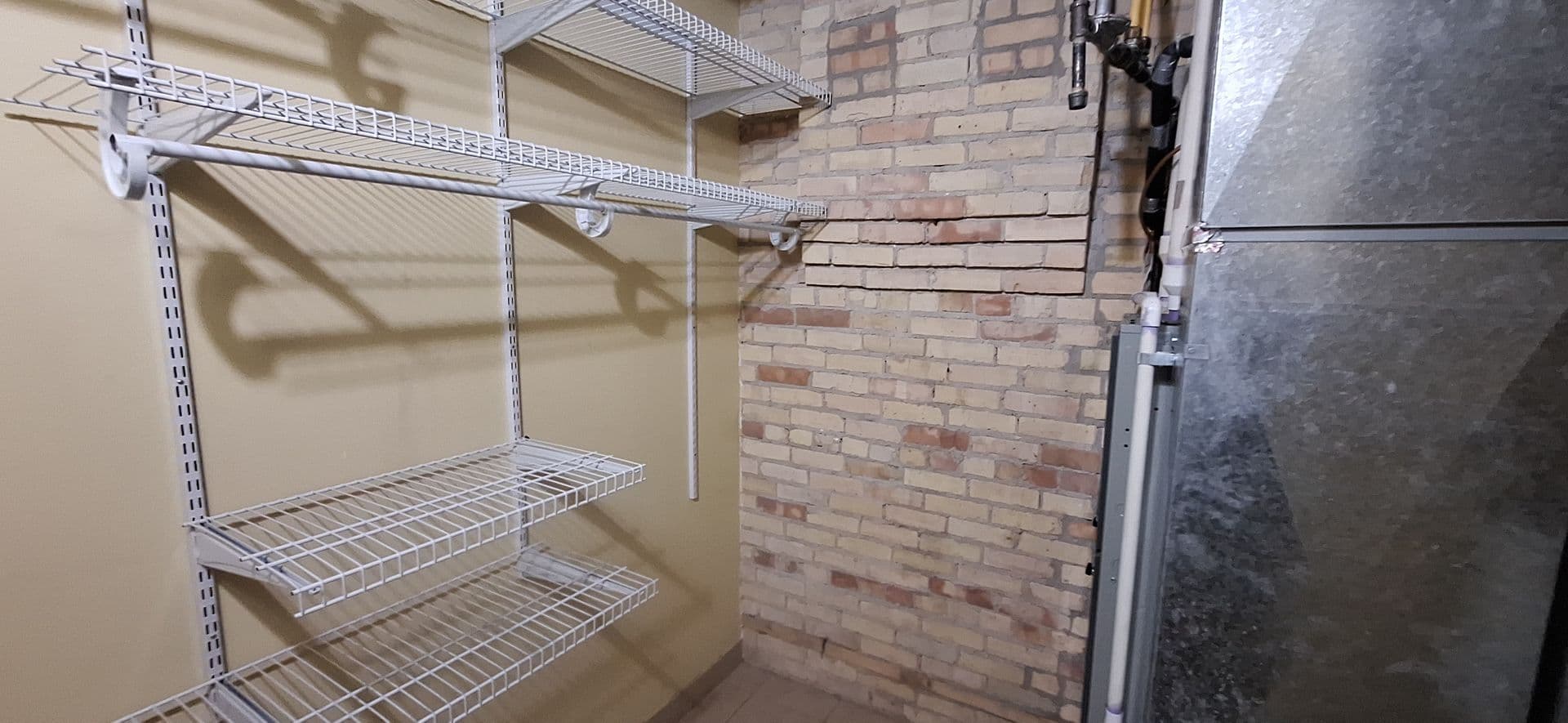 Minneapolis Apartment: 1025 Washington Ave S
