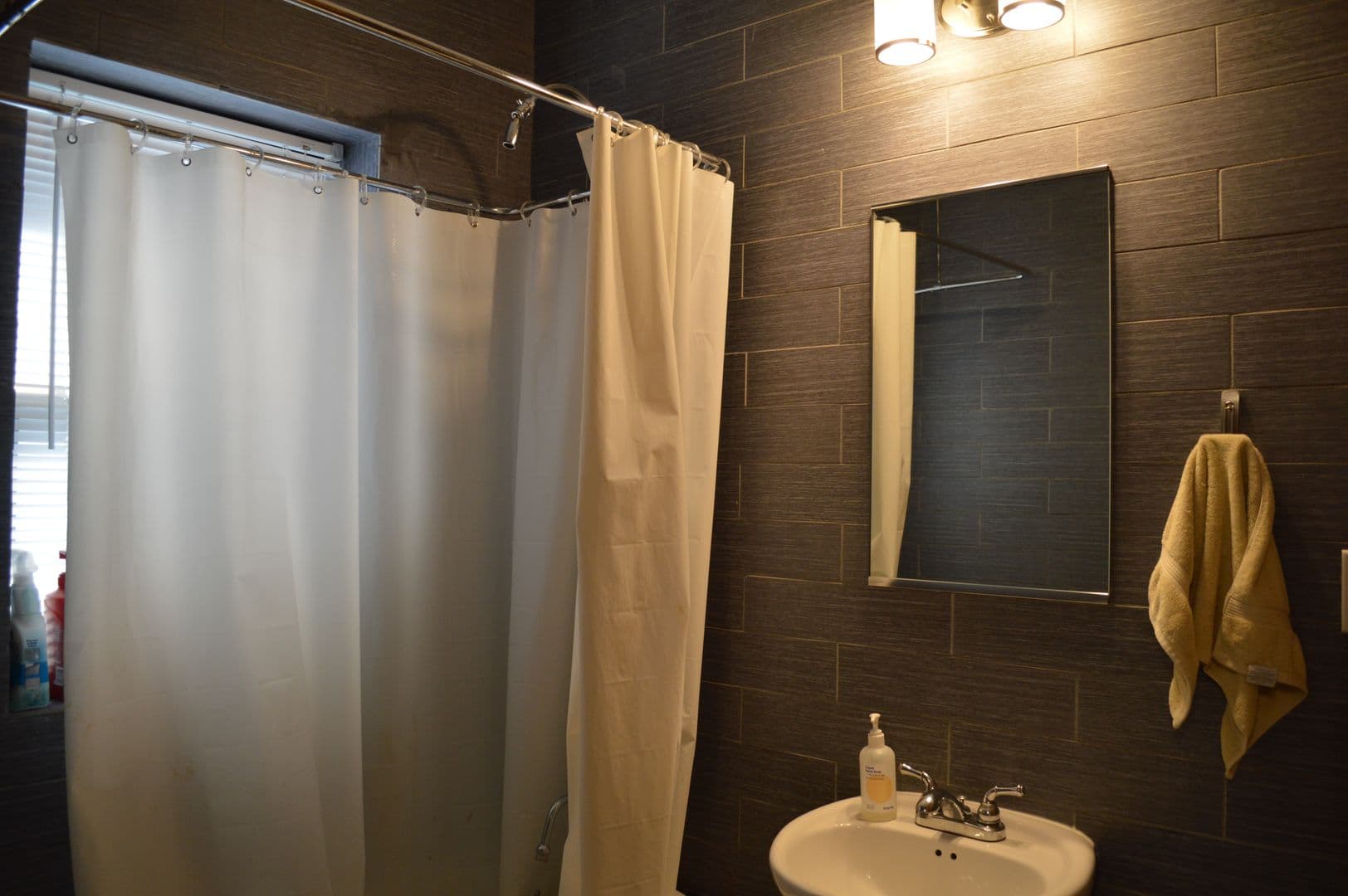 Minneapolis Apartment: 615 East 16th Street