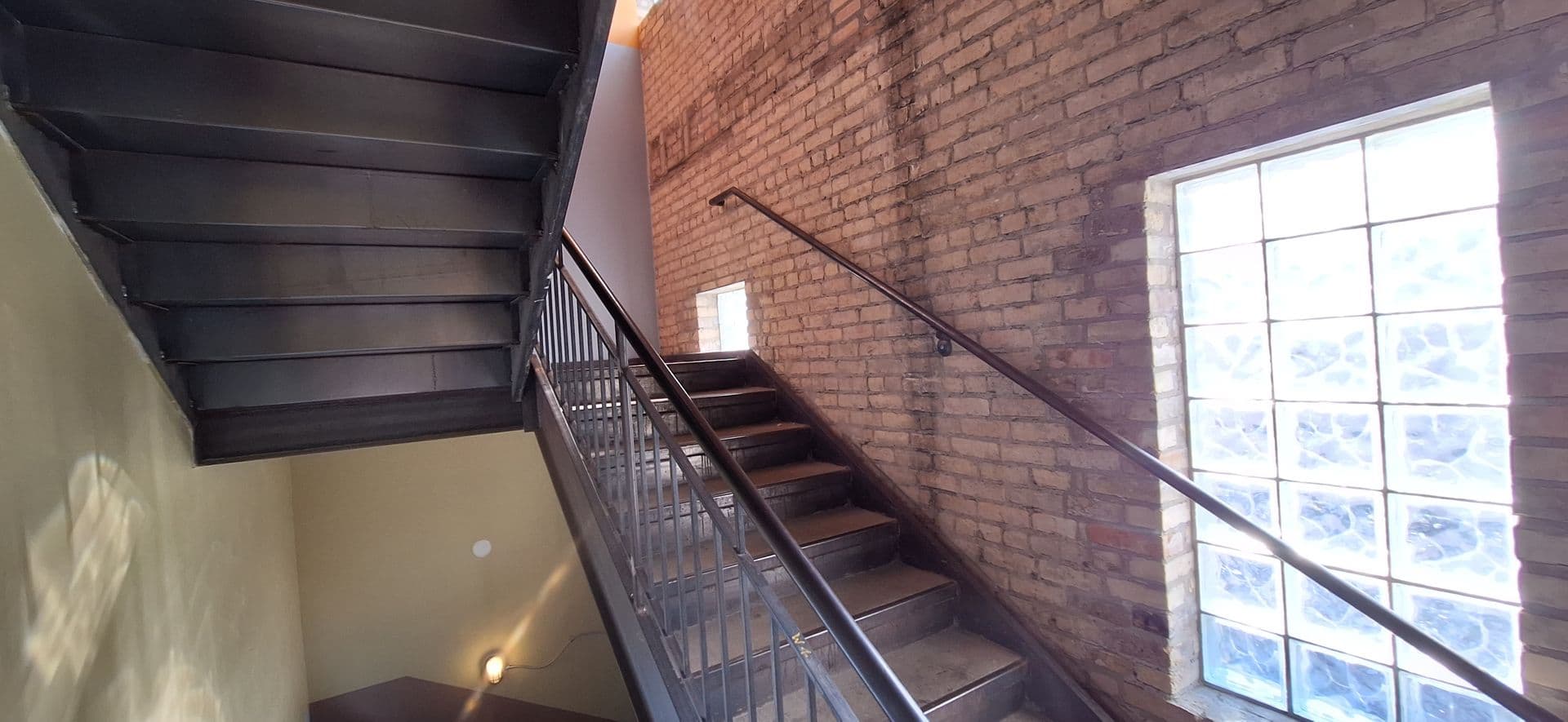 Minneapolis Apartment: 1025 Washington Ave S
