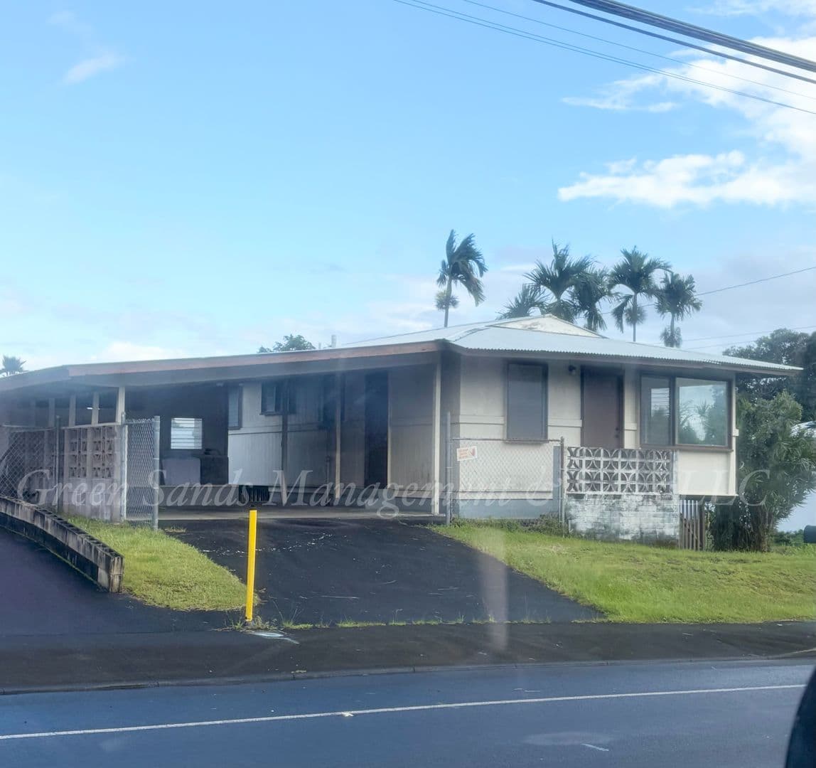 Hilo House: 246 Mohouli St.