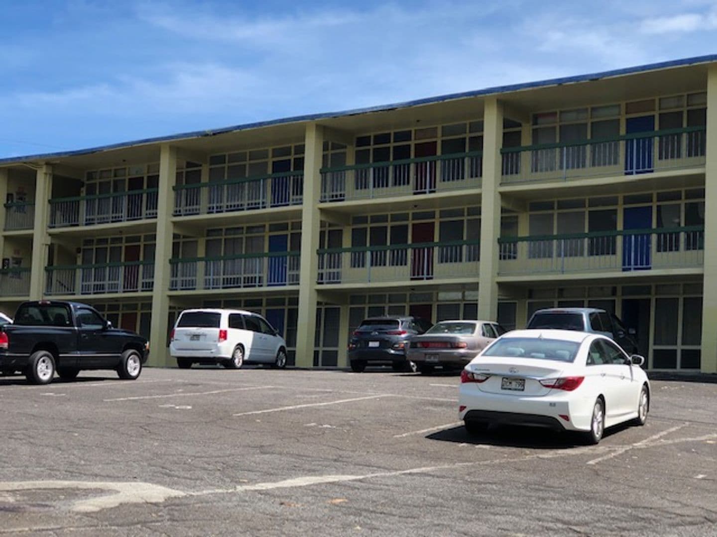 Hilo Apartment: 222 Wainaku Street