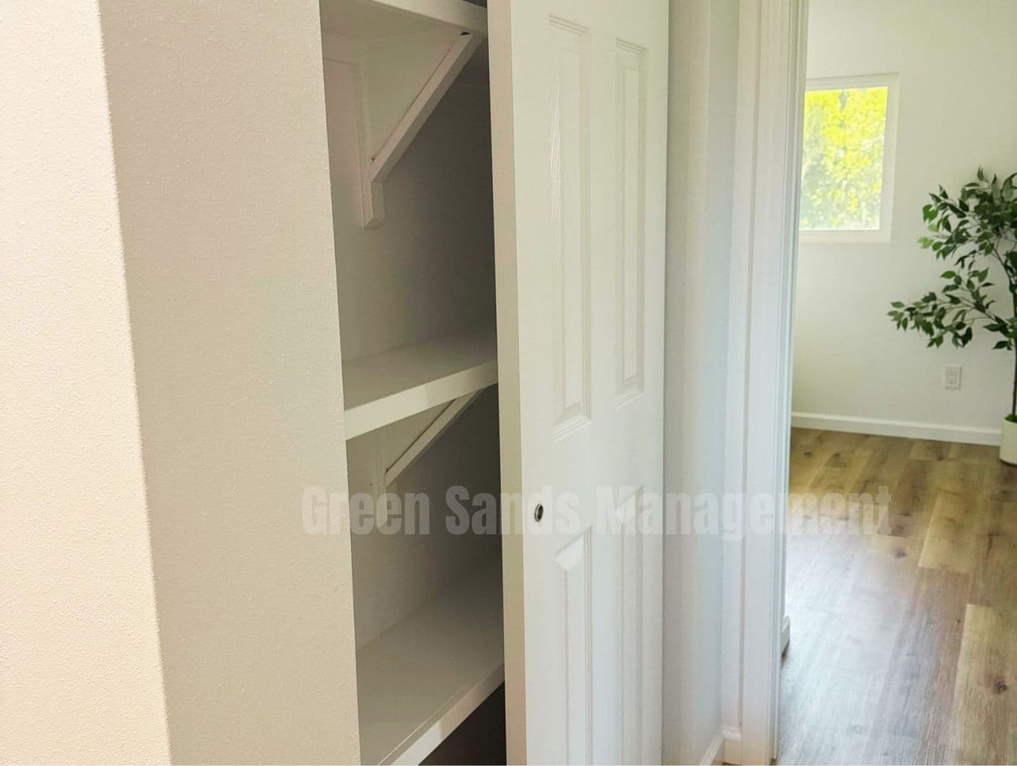 Keaau House: 15-1521 11th Avenue