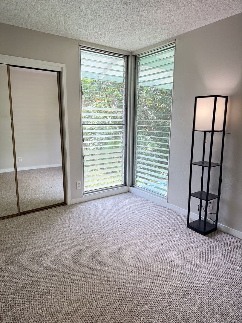 Hilo Townhome: 188 Hale Street #1B