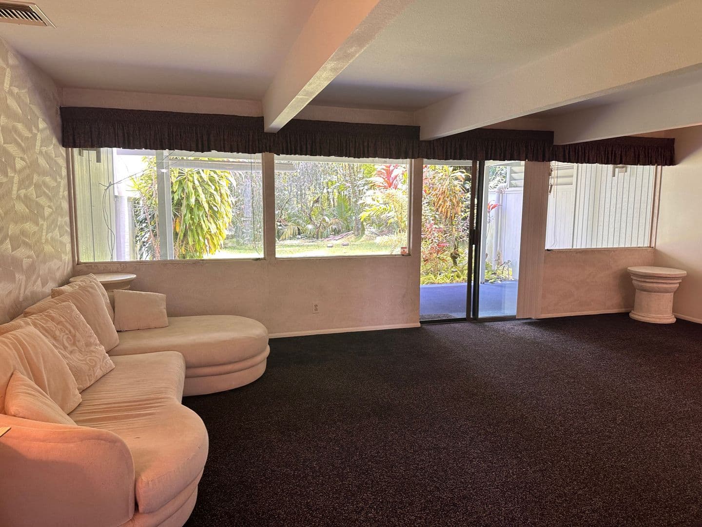 Hilo Townhome: 541 Kukuau Street