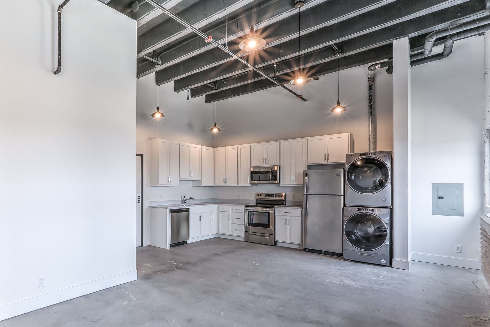 Omaha Apartment: 1311 S 9th St