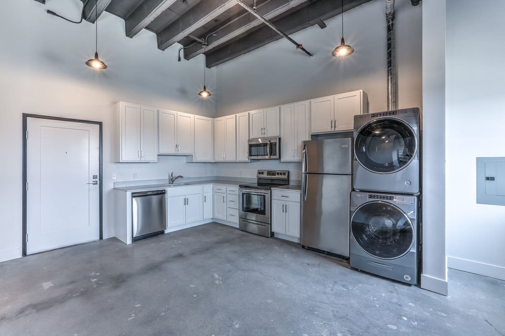 Omaha Apartment: 1311 S 9th St