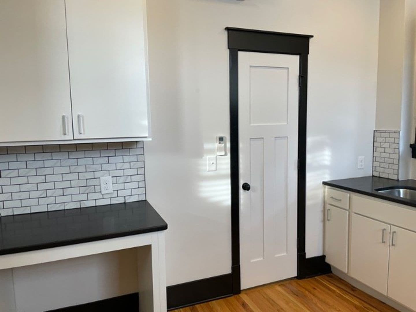 Omaha Apartment: 3804 Farnam St