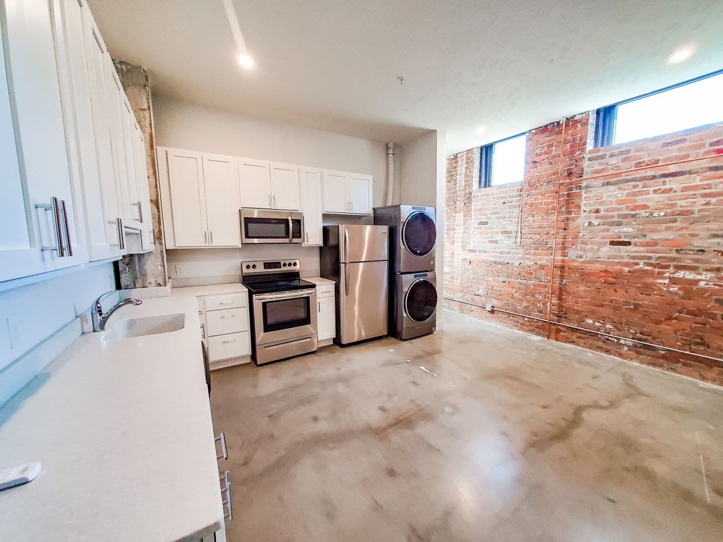Omaha Apartment: 1311 S 9th St