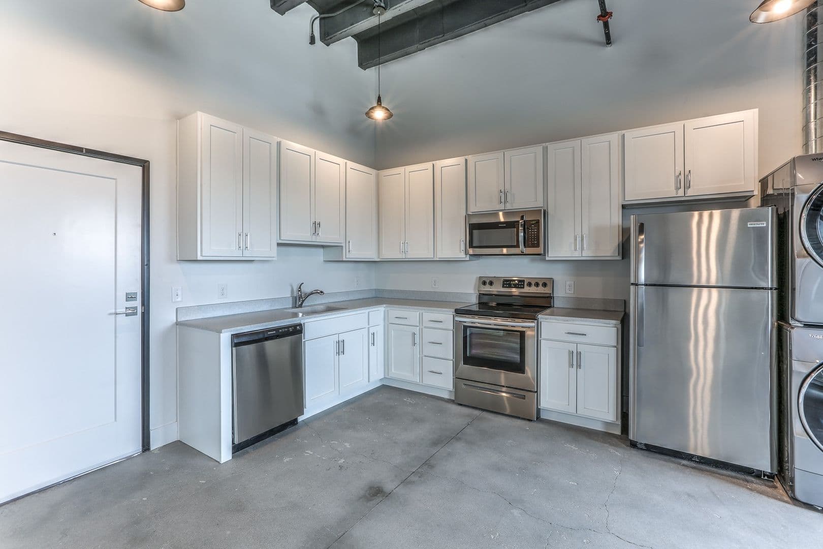 Omaha Apartment: 1311 S 9th St
