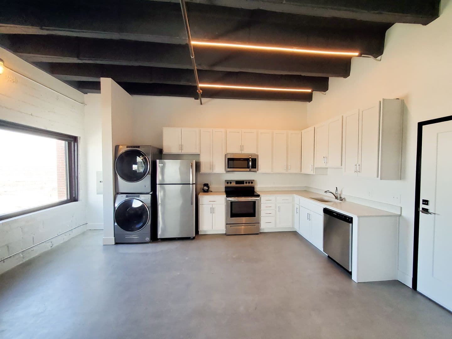 Omaha Apartment: 1311 S 9th St