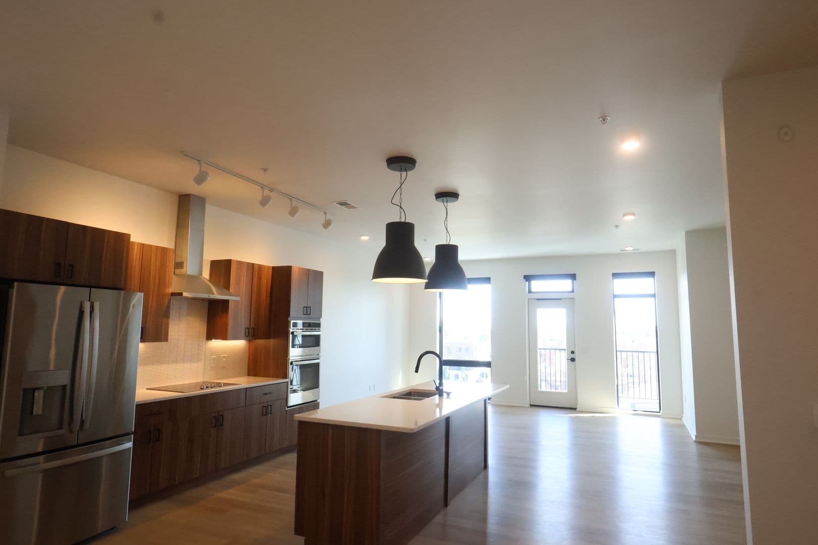 Omaha Apartment: 3737 Farnam Street