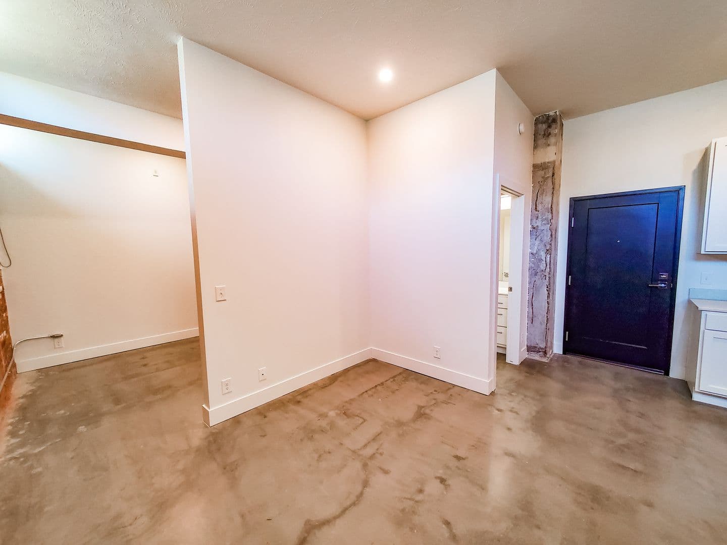 Omaha Apartment: 1311 S 9th St