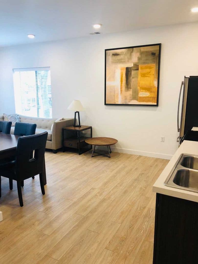 Omaha Apartment: 3820 Harney Street