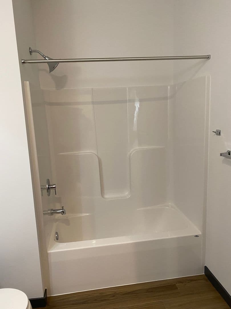 Omaha Apartment: 4400 S Douglas Street