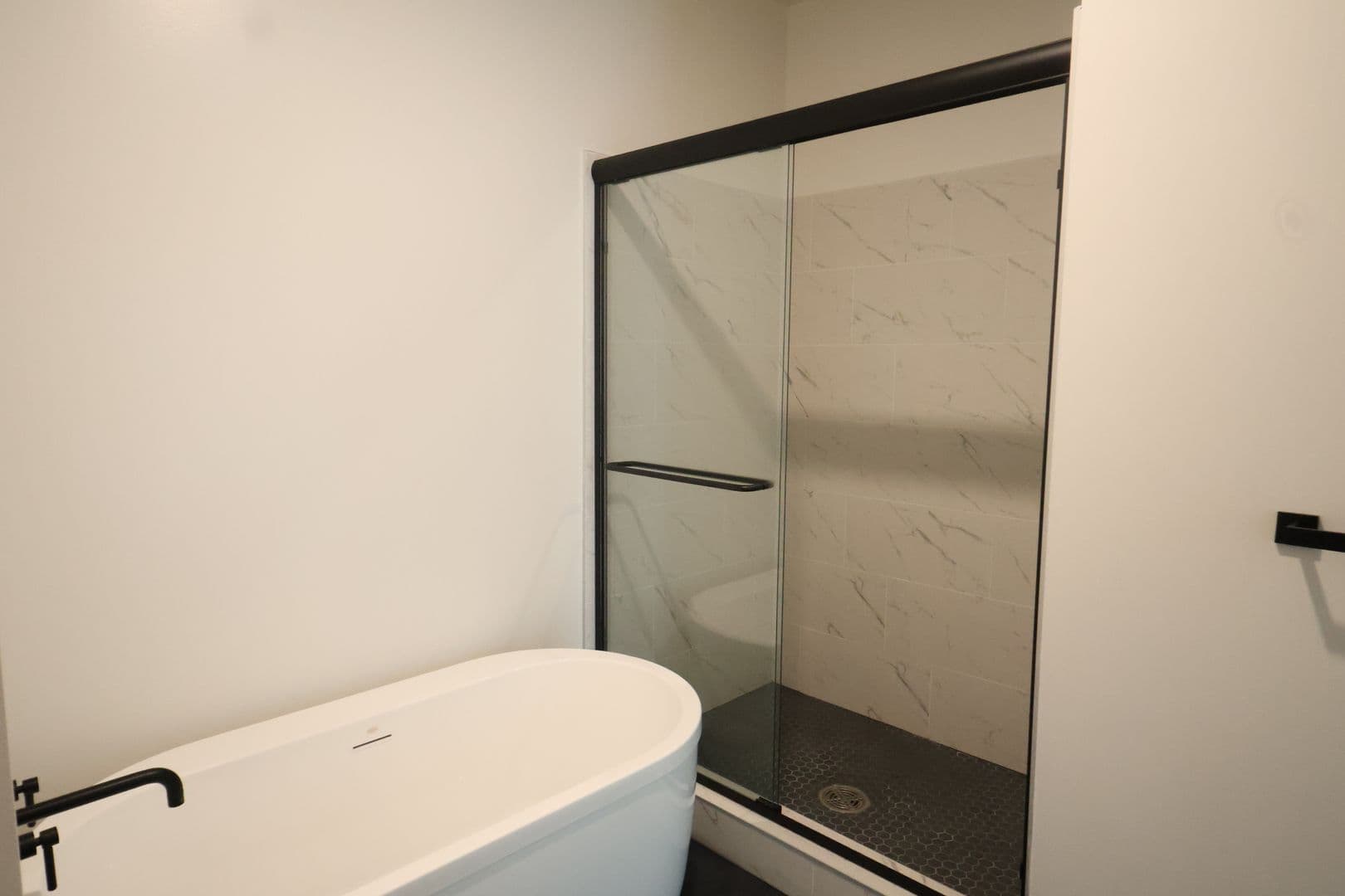 Omaha Apartment: 3737 Farnam Street