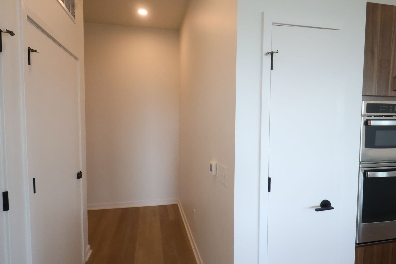 Omaha Apartment: 3737 Farnam Street