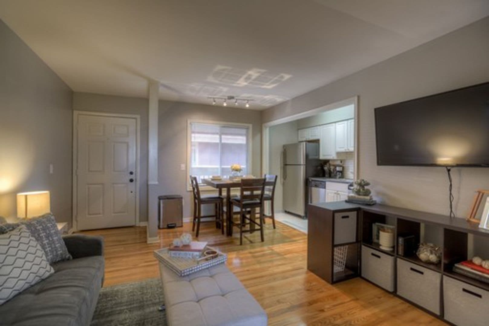 Omaha Apartment: 124 S 39th St # 18
