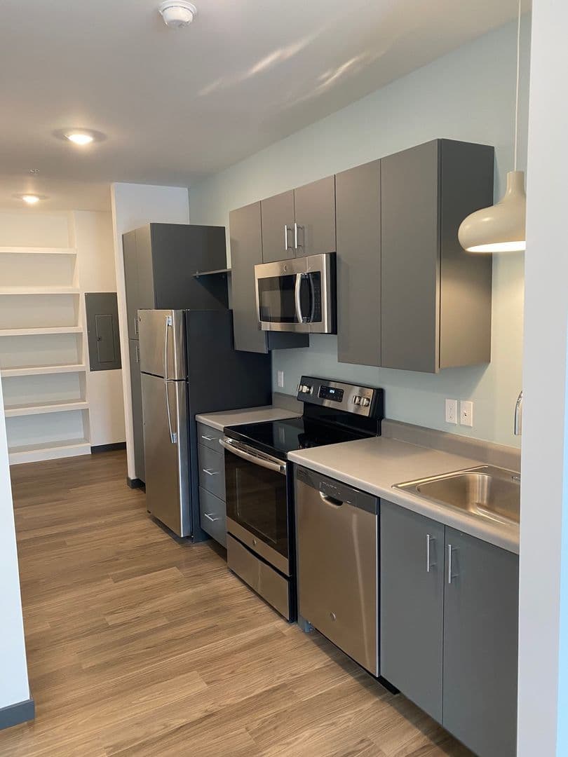 Omaha Apartment: 4400 S Douglas Street