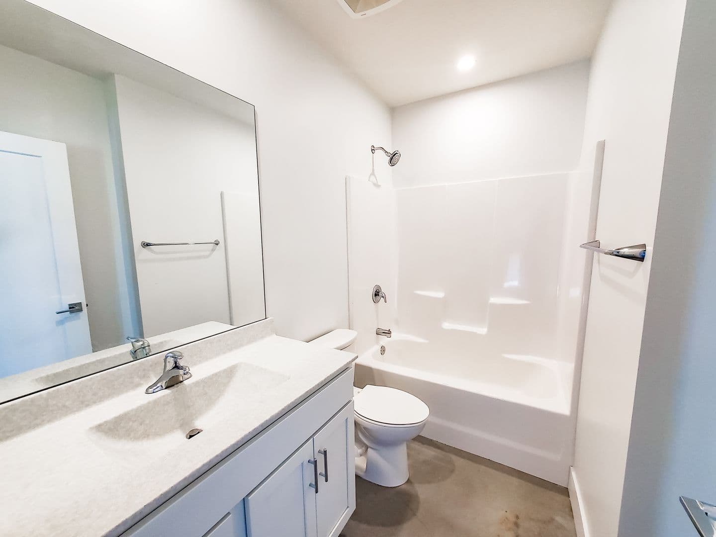 Omaha Apartment: 1311 S 9th St