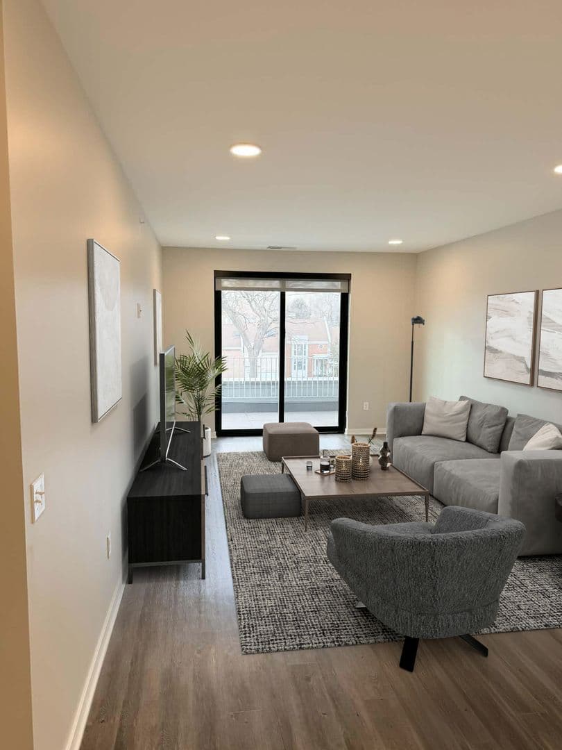 Omaha Apartment: 3612 Leavenworth St - 505