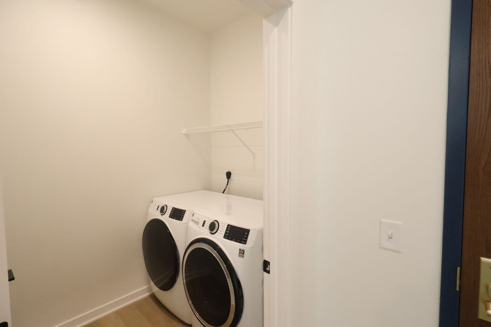 Omaha Apartment: 3737 Farnam Street